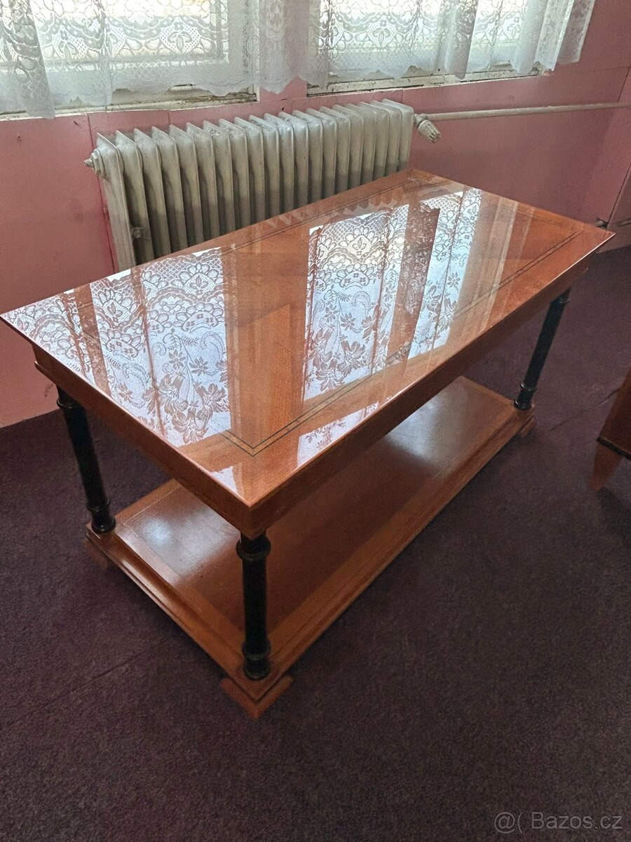 Starožitný nábytek - 11