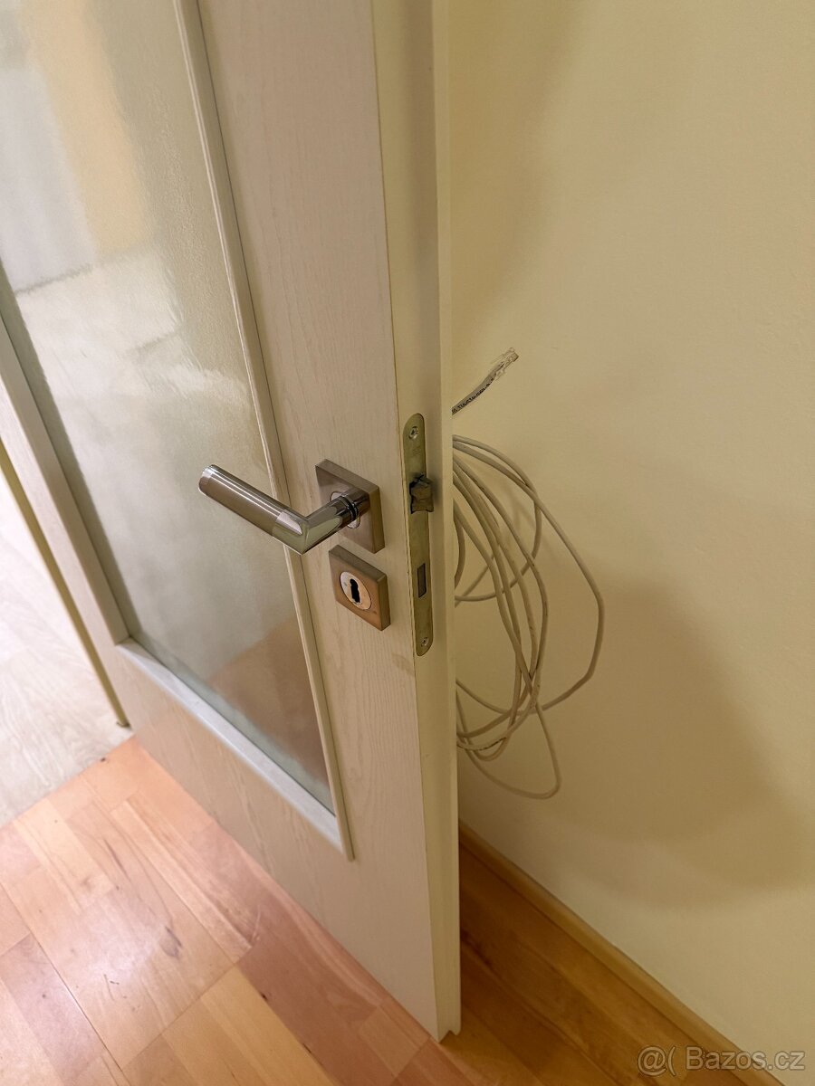 Interiérové dveře + kliky (více kusů) - 11