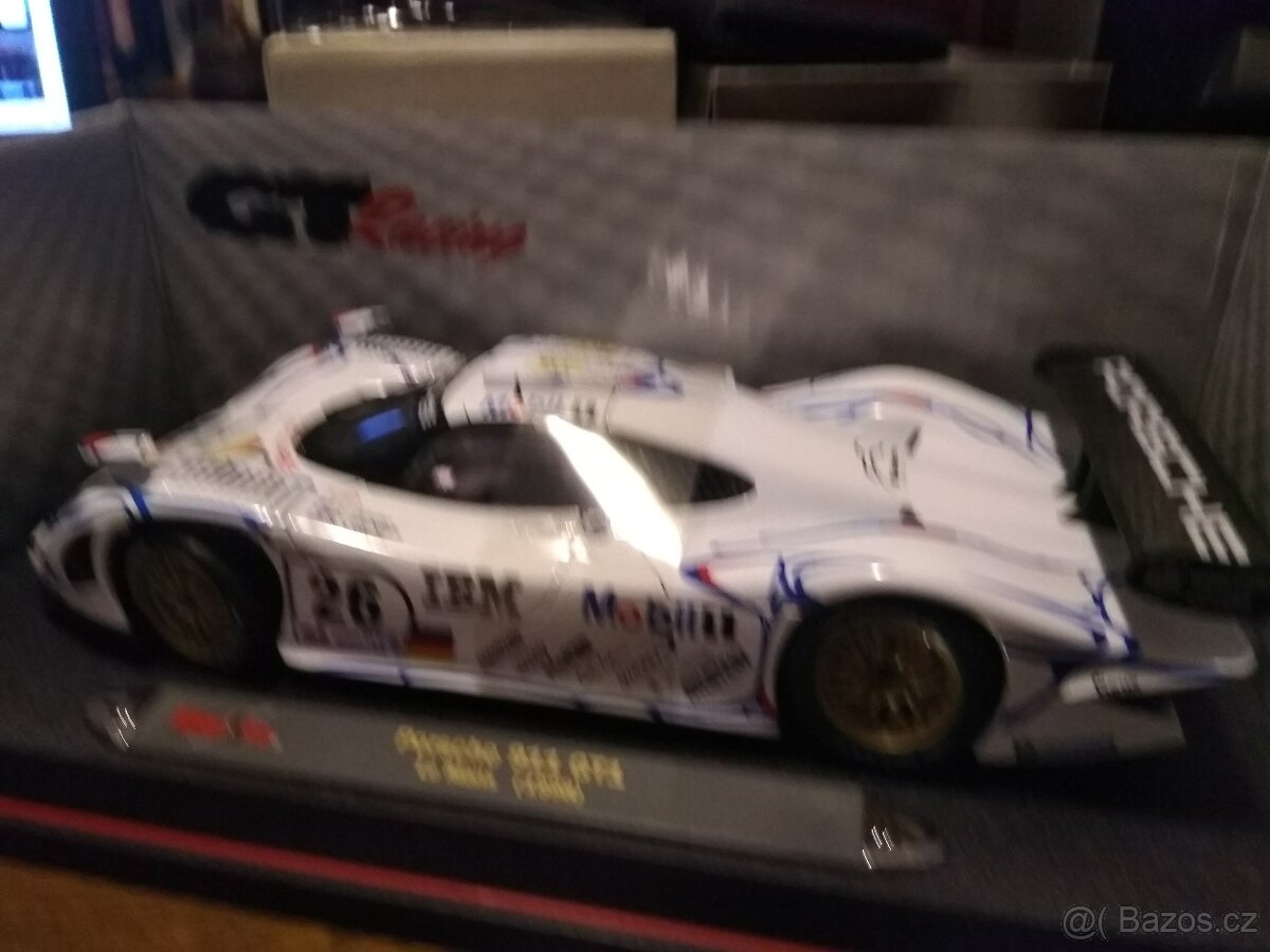 Prodám modely 1/18 - 11