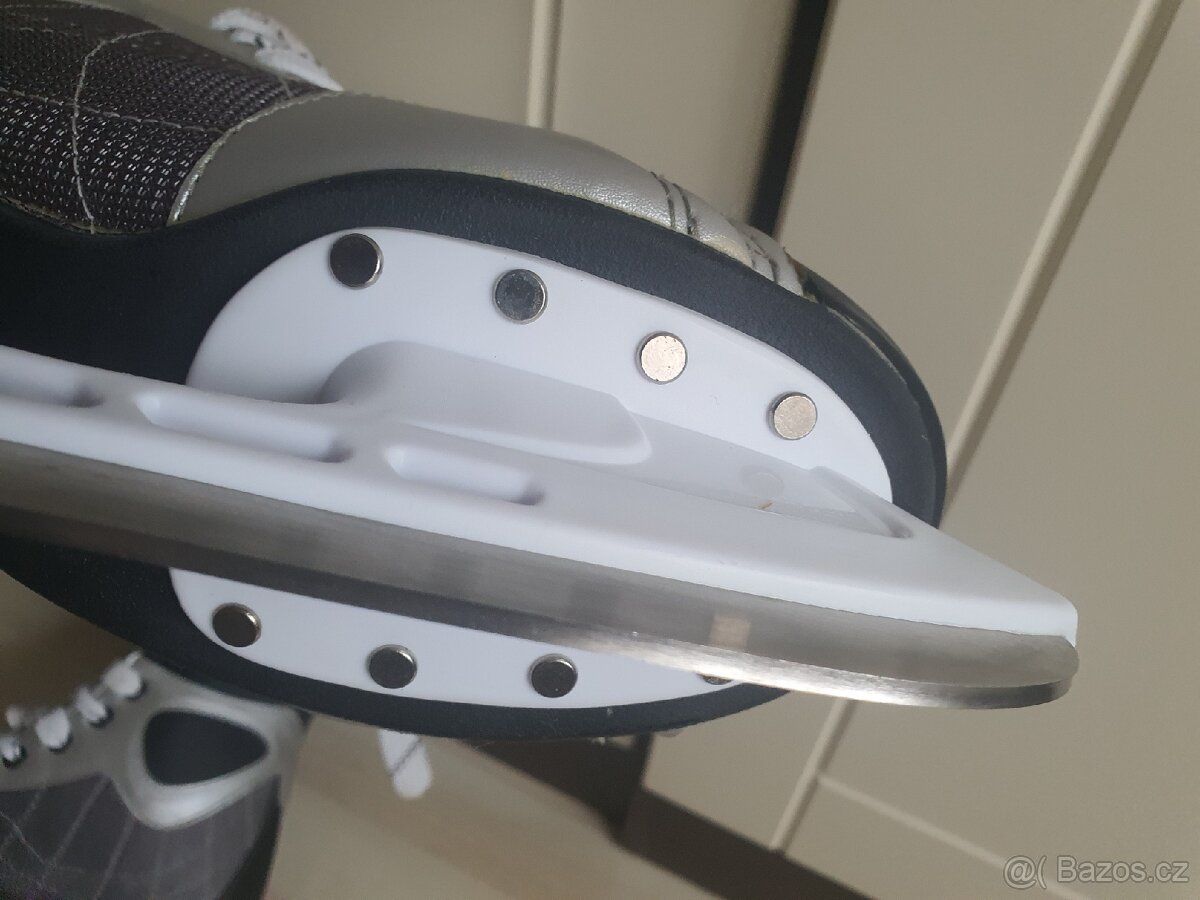 Pánské zimní brusle six blade TT - 11