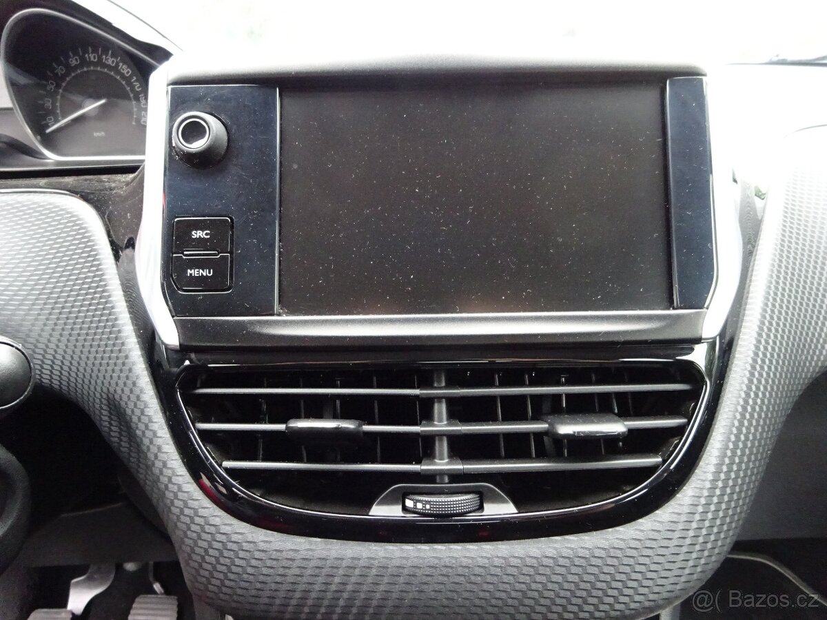 PEUGEOT 208 1,2 PURETECH,GARANCE KM - 11