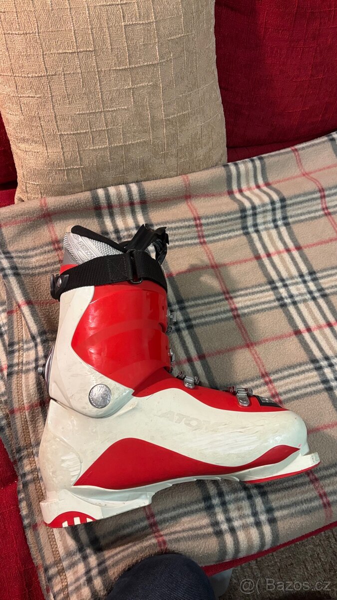 Lyžáky Atomic B Tech 90 vel. 42/8 - 11