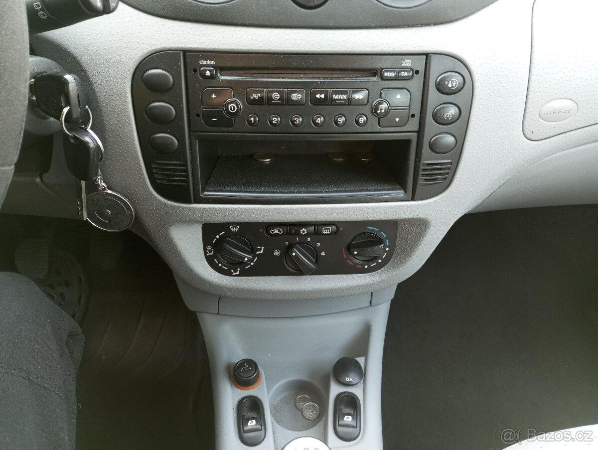 CITROEN C3 2004 1.4HDI - 11