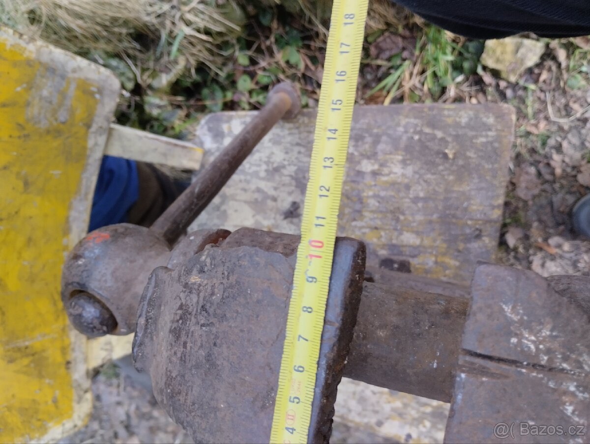 Prodám svěrák - 11