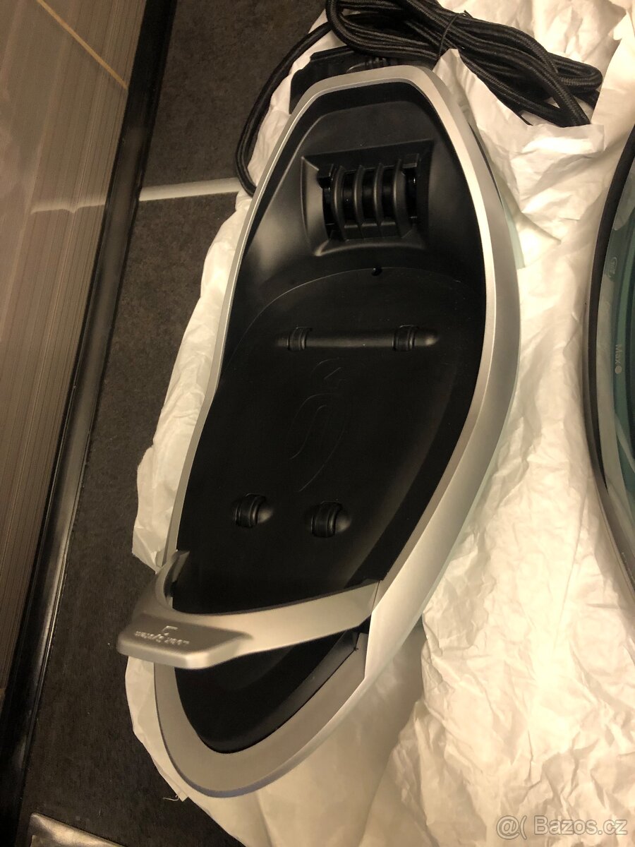 Bezdrátová napařovací žehlička Tefal fv6670e0 nová - 11