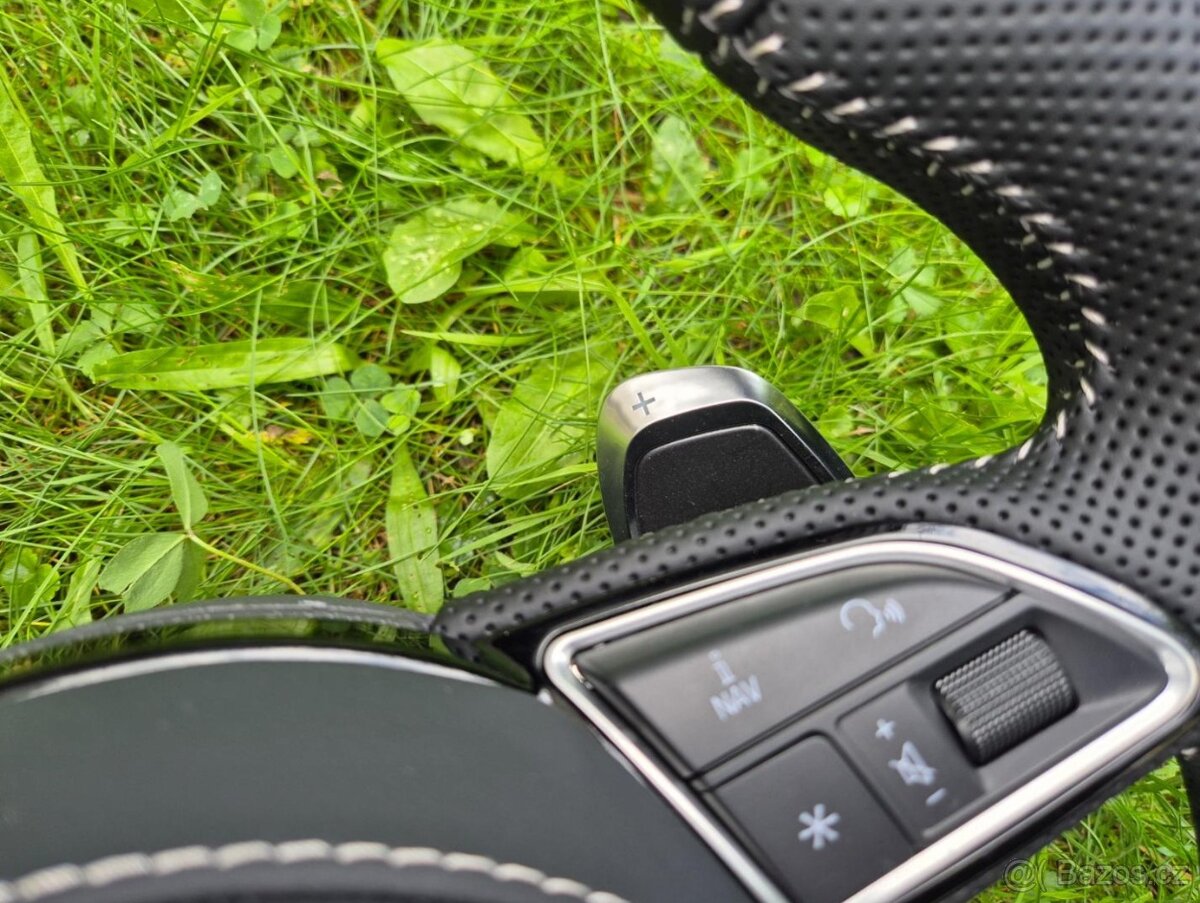 -AUDI VOLANT KOŽENÝ MULTIFUNKCNY ZKOSENY - 11