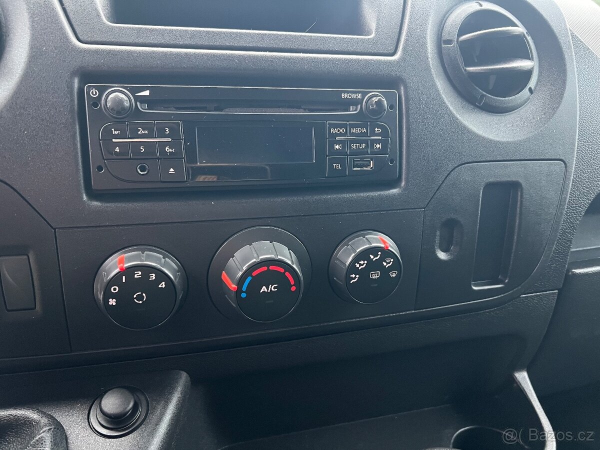 Renault MASTER L2H2. 130.000 KM - 11