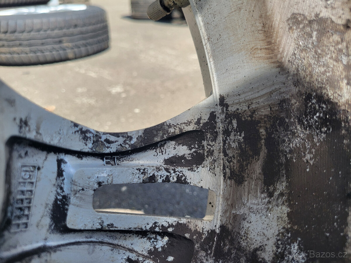 Alu kola 16" BMW 5x120 ET34 ZIMNÍ SADA E90 E91 E93 F30 F31 - 11