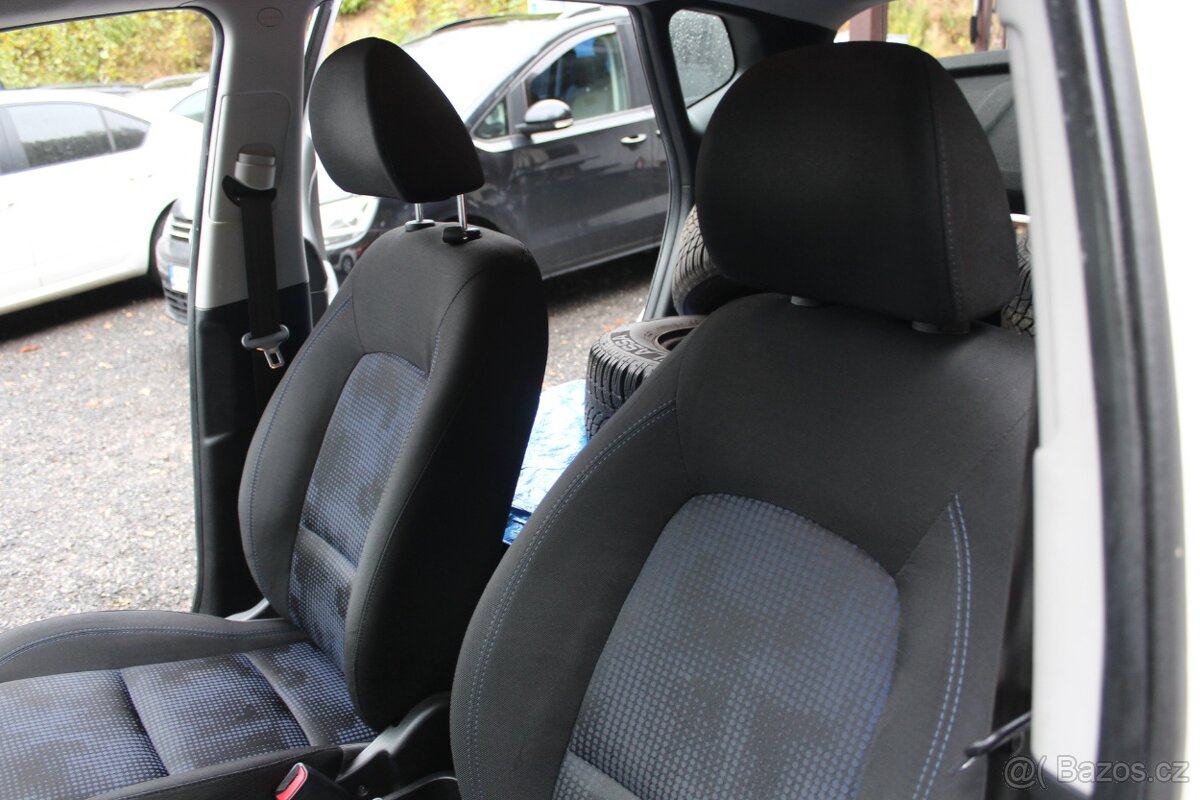 Hyundai ix 20 - 11