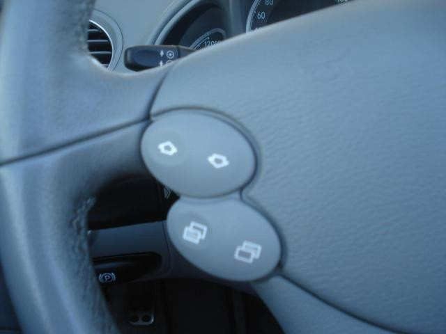 Mercedes-Benz SL 500 V8 - 11