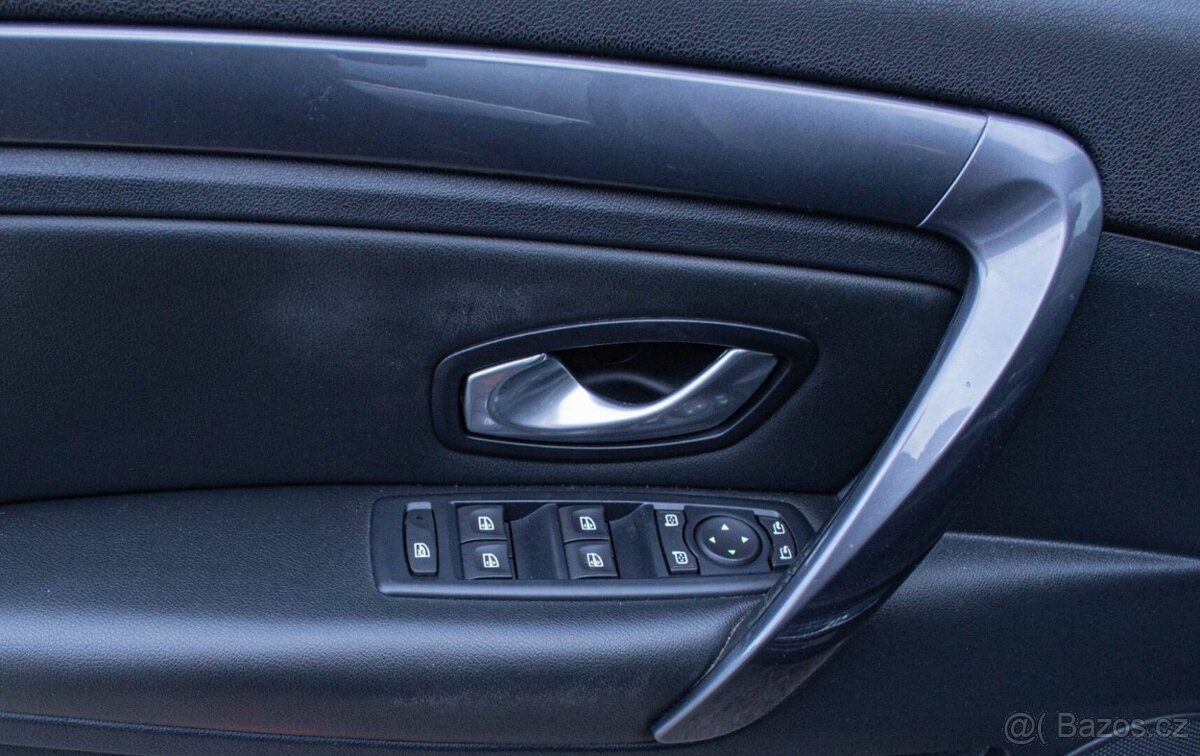 Renault Laguna 2.0 dCi 4control - 11