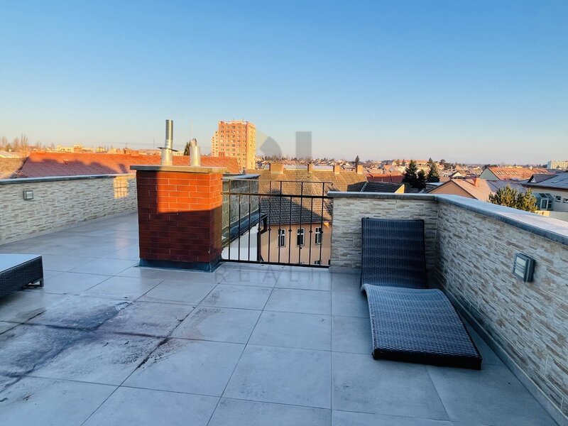 Pronájem bytu 2+kk se střešní terasou, Hodonín - 11