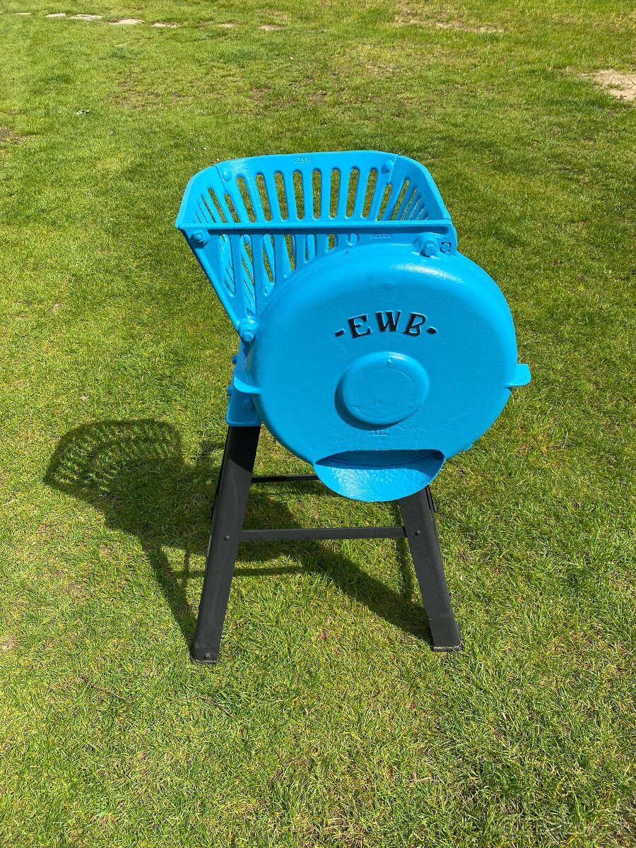 struhadlo starý mlýnek litina zahradní dekorace šrotovník - 11