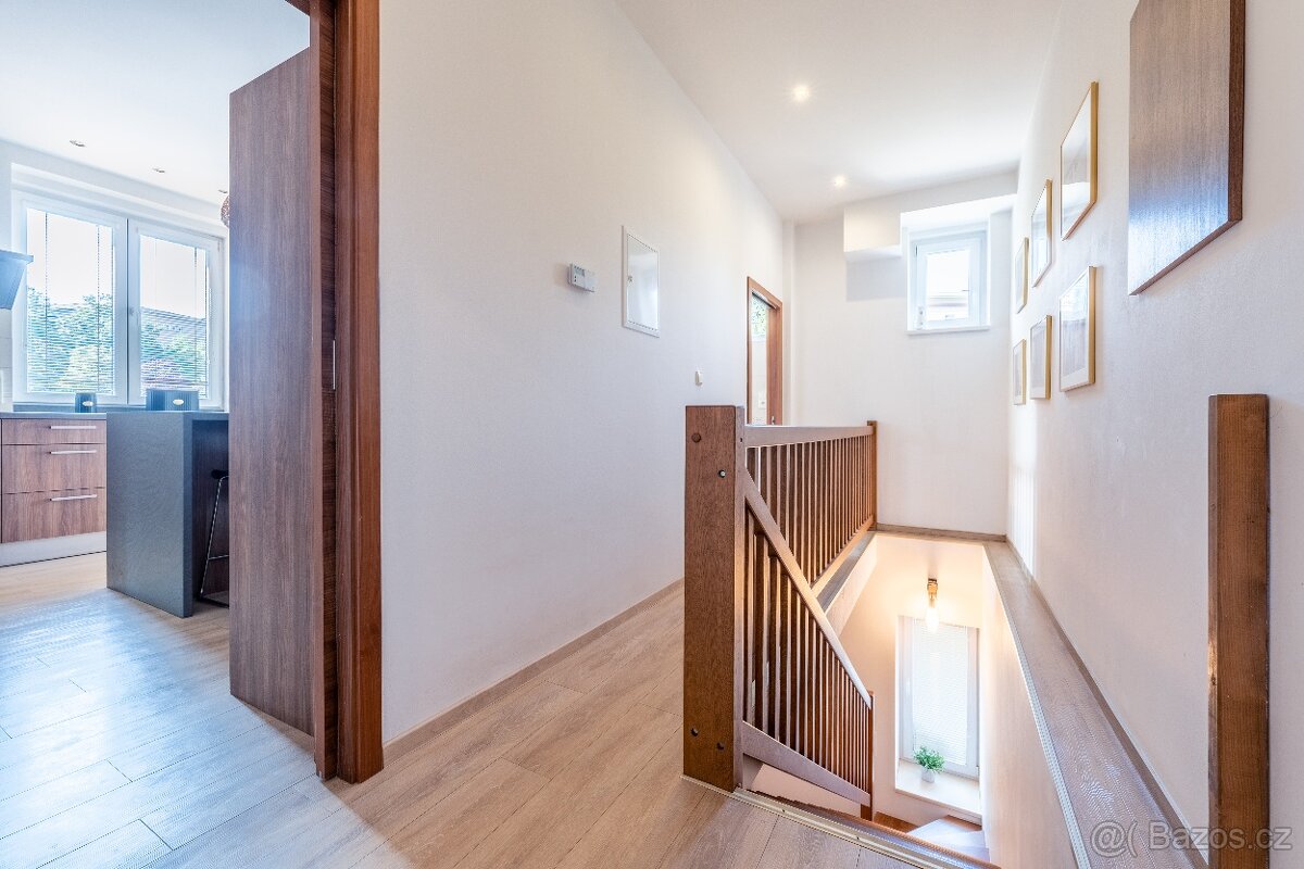 Pronájem mezonetového bytu 4+1 - 11