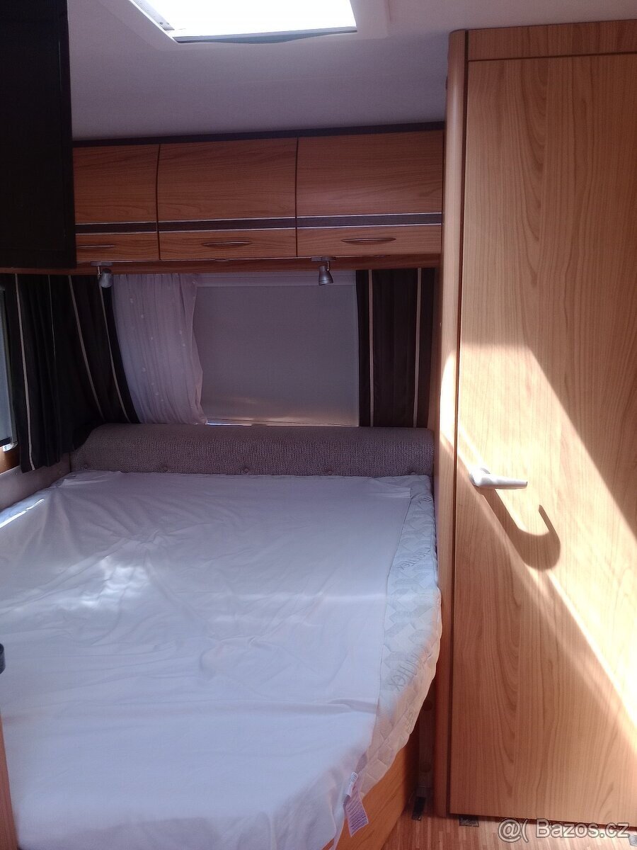 Prodám Karavan Burstner pro 9 osob - 11