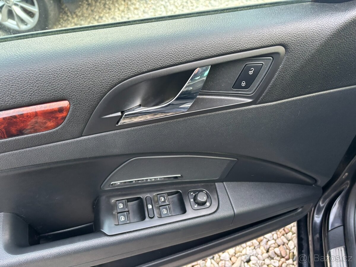 Škoda Superb 2.0 tdi 125kw DSG r.v.2011 - 11