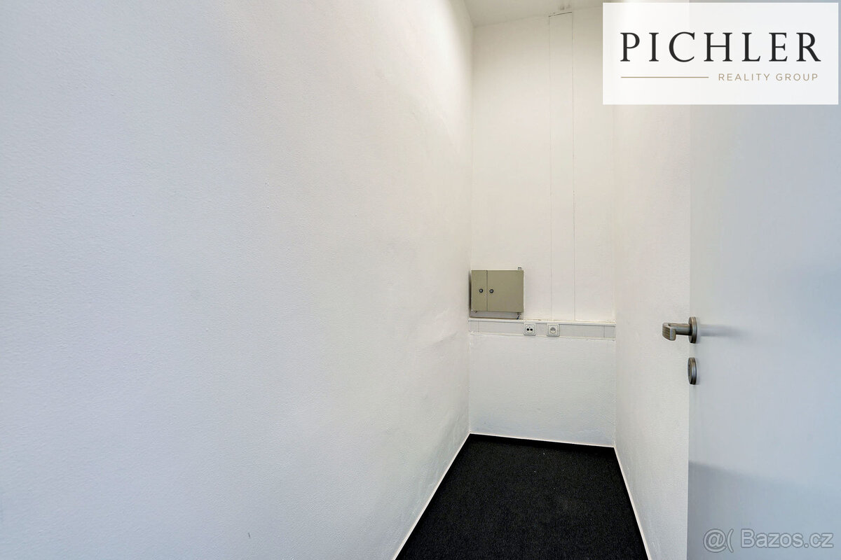 Pronájem Kanceláře 96,7 m2, Partyzánská, Praha 8 - 11