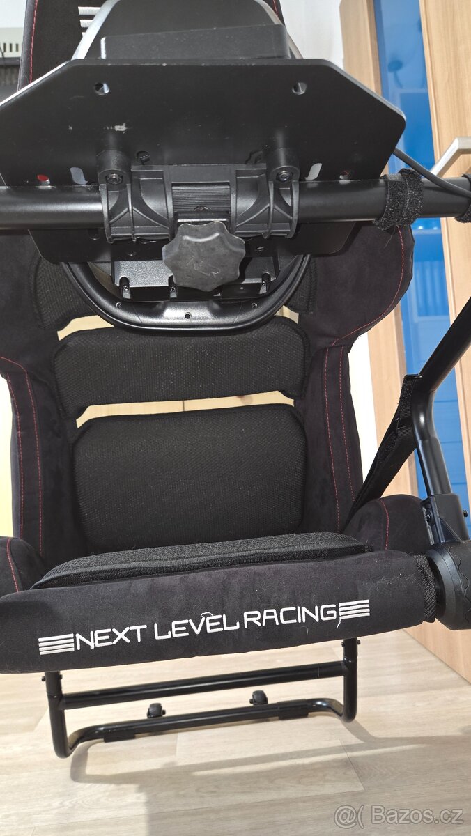 Herní volant Thrustmaster T248 + křeslo Next Level Racing - 11