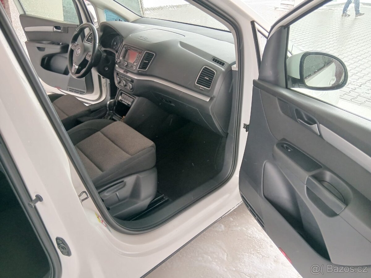 Prodám Volkswagen Sharan - 11