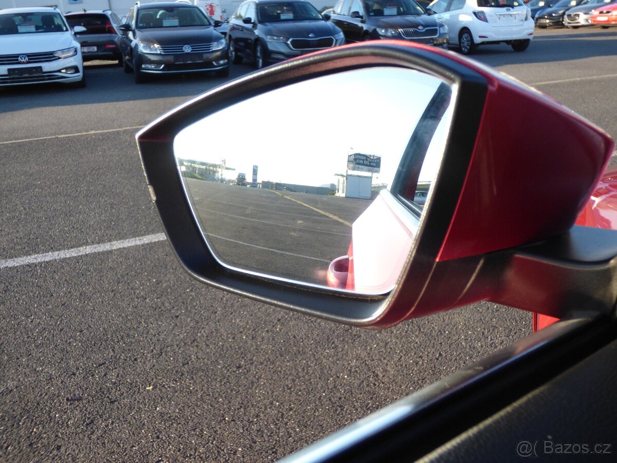 Škoda Superb 2,0 TDI DSG,Bi-Xenon,model 2018 kombi Style - 11