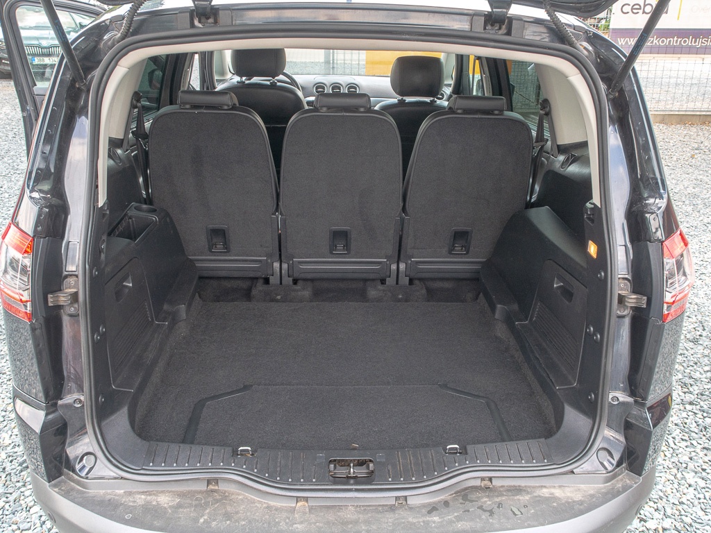 Ford S-MAX 2.2D 147KW man – NAVI - 11
