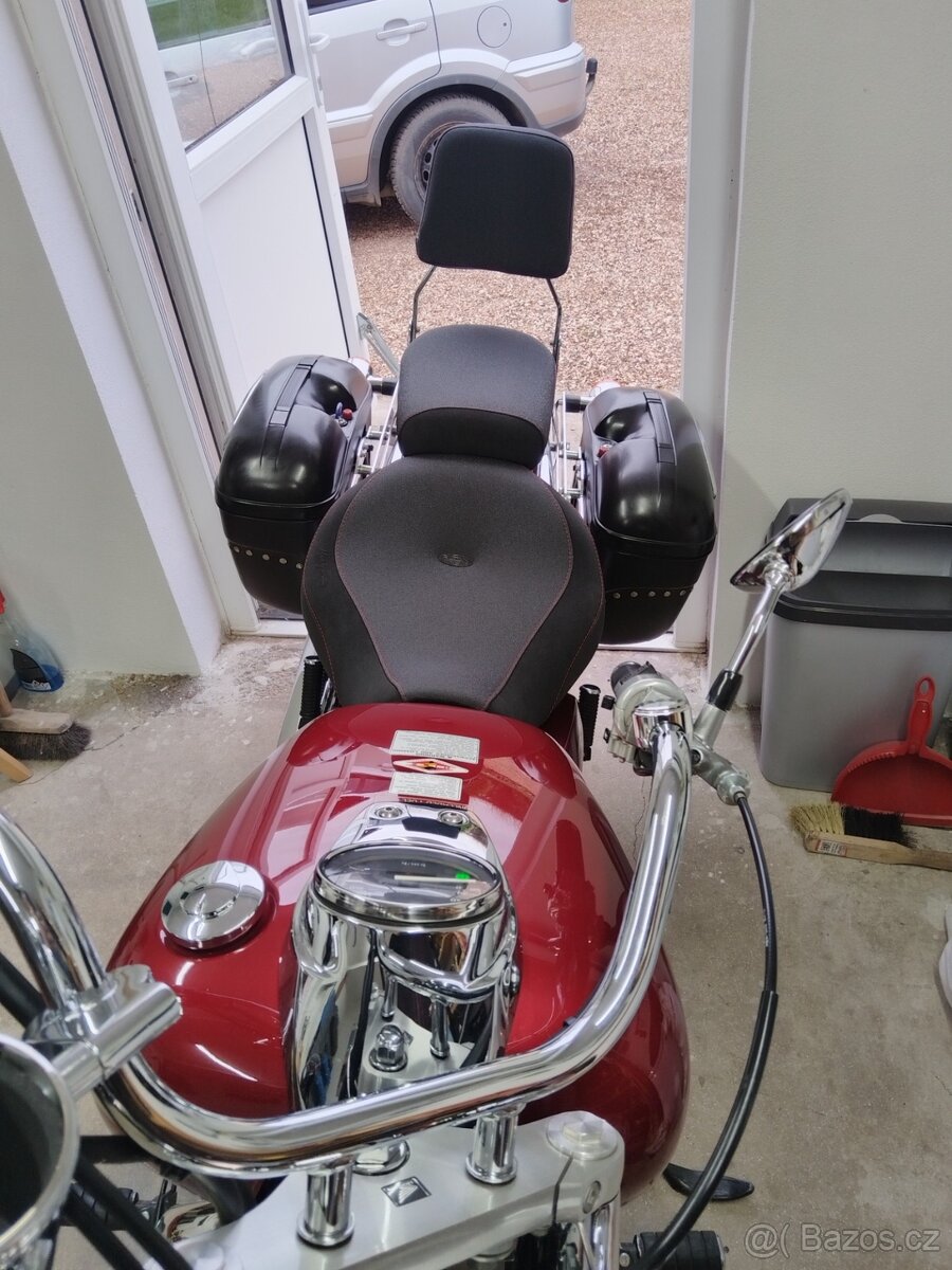 Prodám Shadow VT 750 C - 11