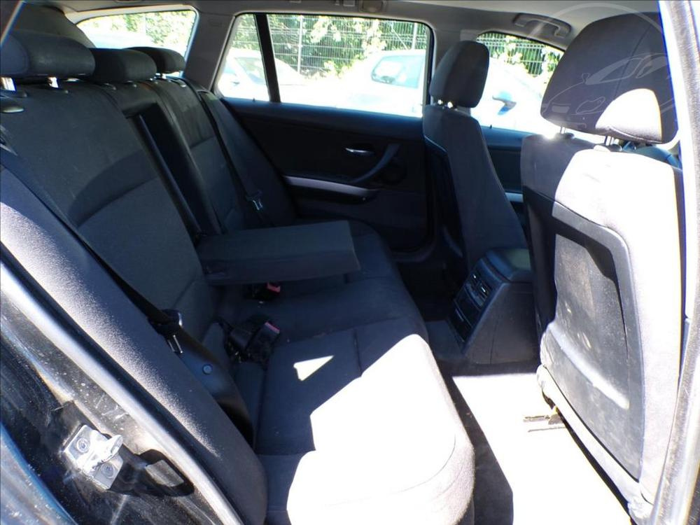 BMW 2,0 320D - 11
