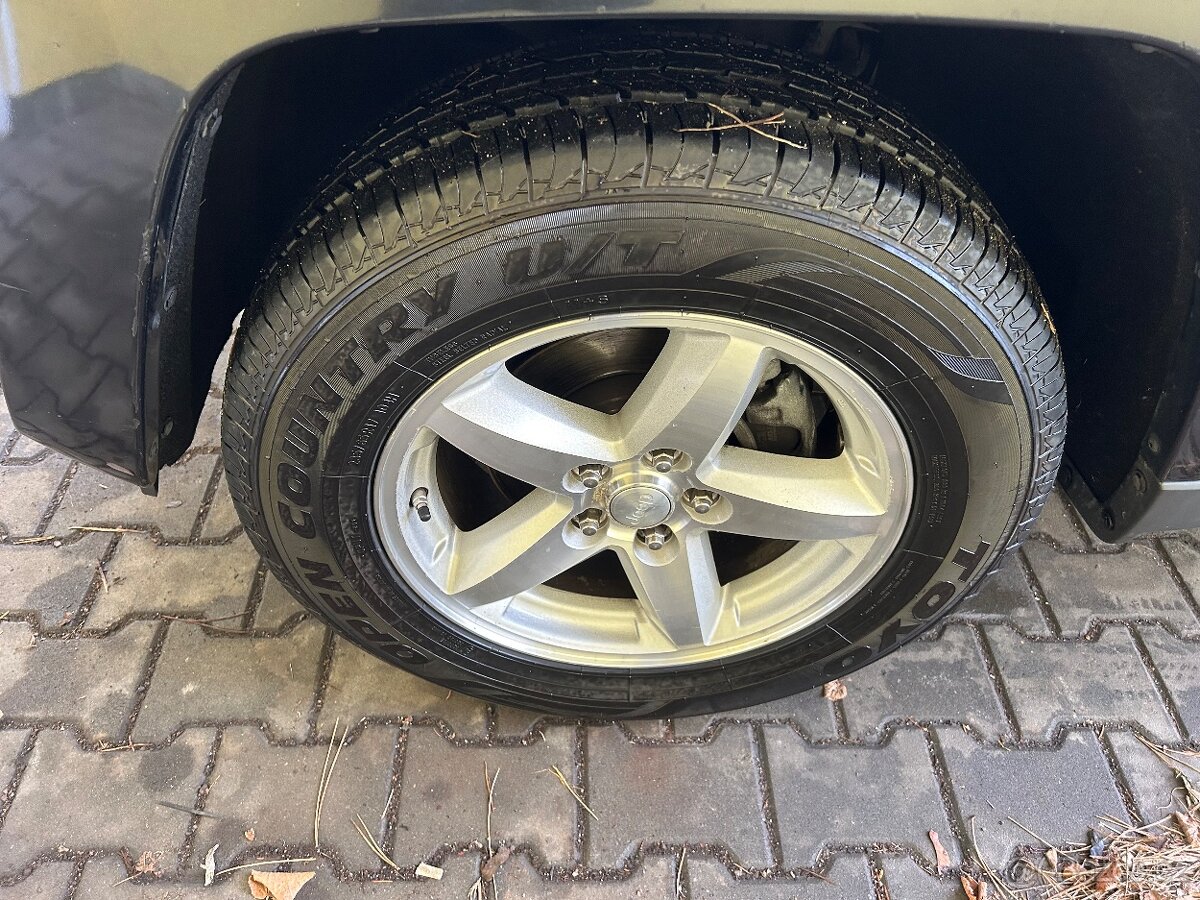 Jeep Cherokee 2.8 CRD 130 kW 4x4 - 11
