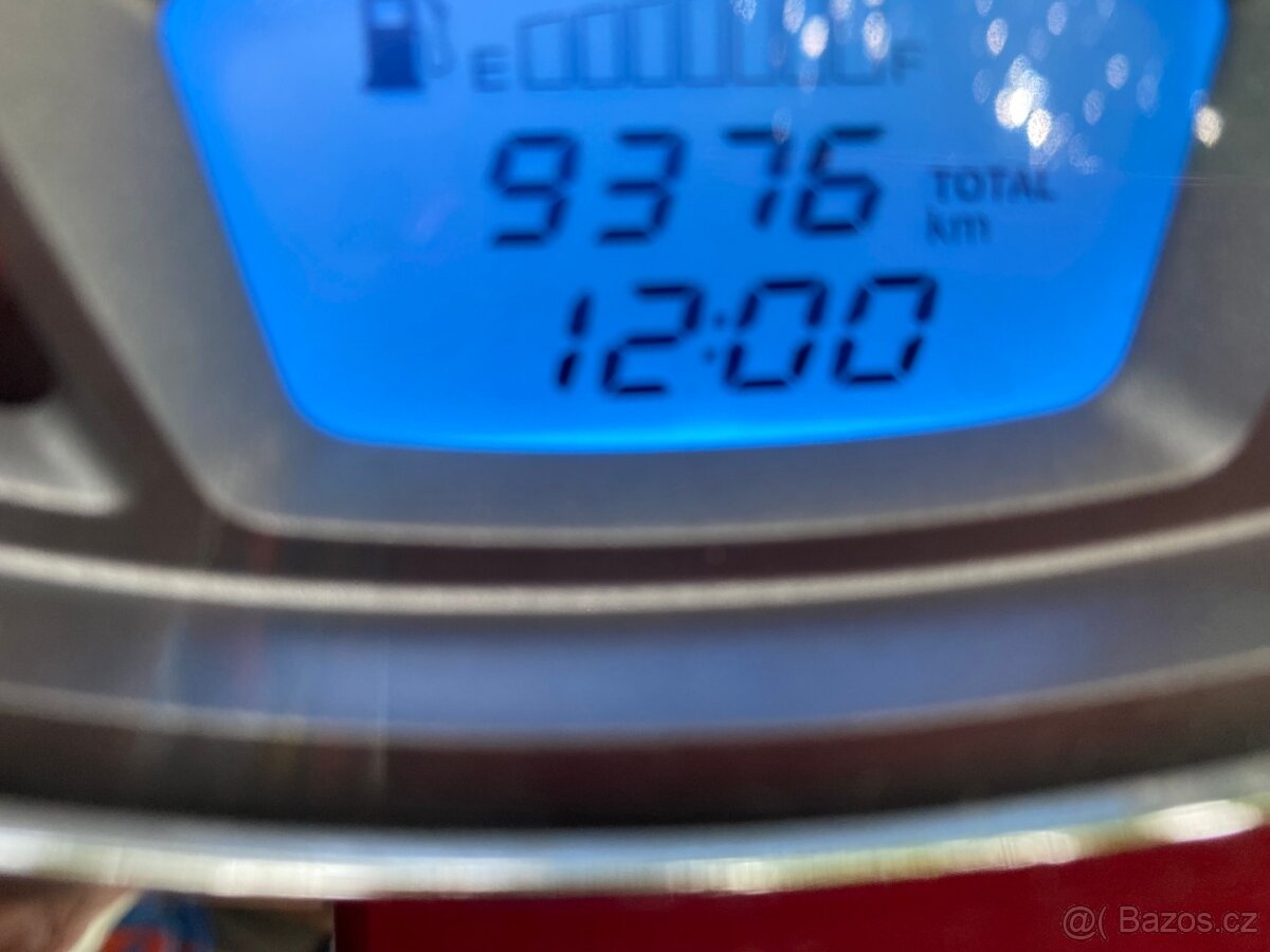 Vespa GTS 300 HPE - 11