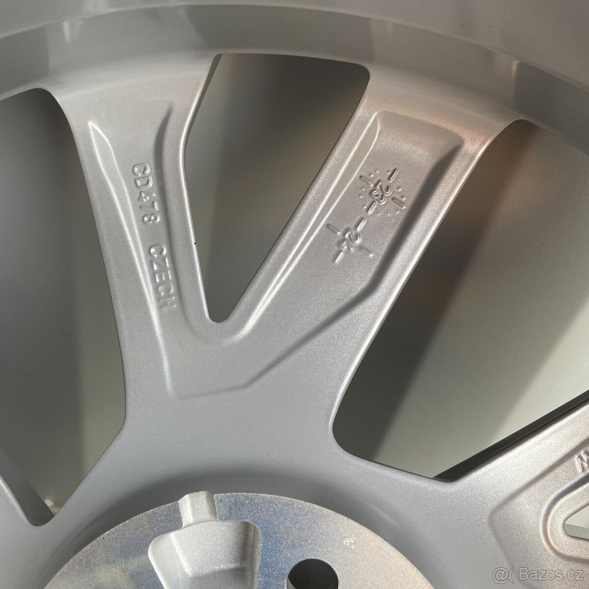 VEGA R18 letní pneu 205/40/18 - 11