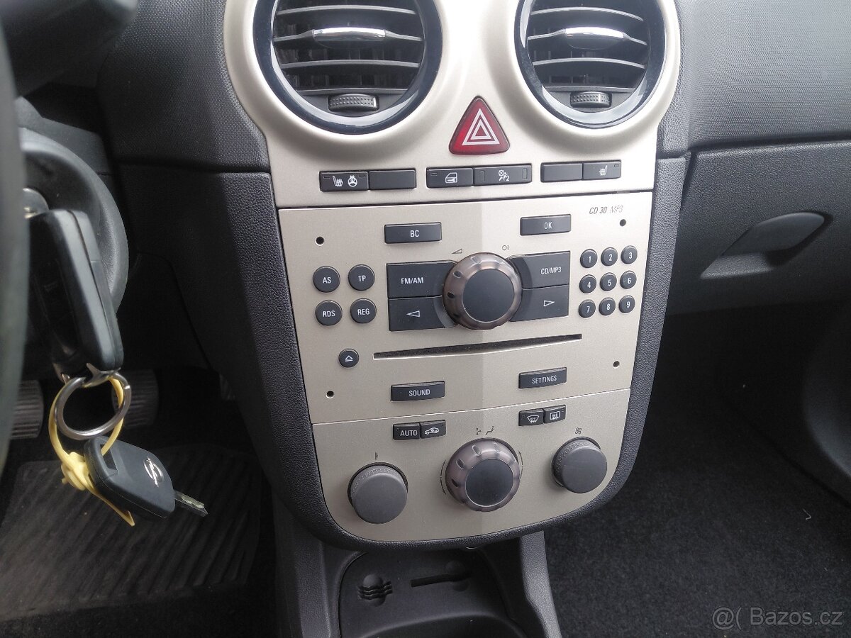 CORSA D 1.4 16V r.08, VELMI SOLIDNÍ, TOP CENA - 11