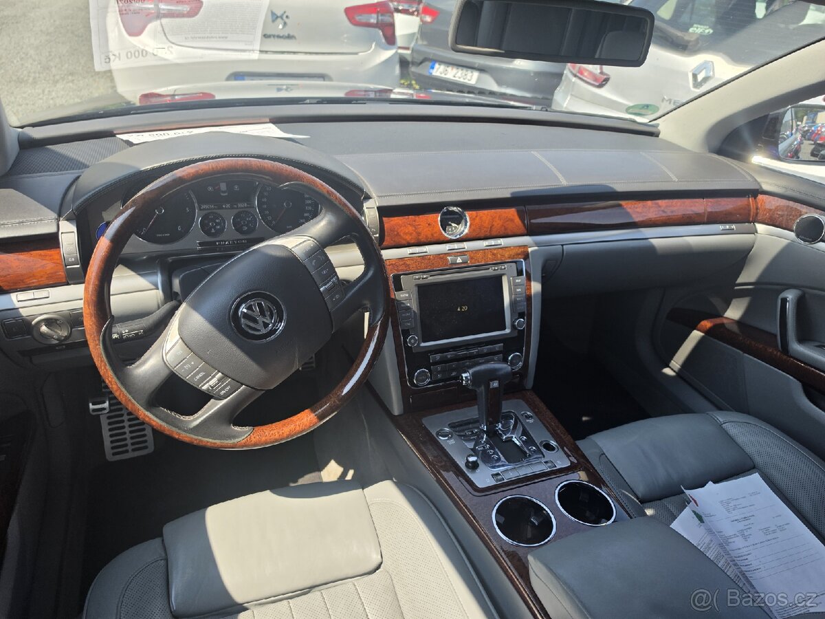 Volkswagen Phaeton
3.0 TDI Dyn Masáže solar - 11