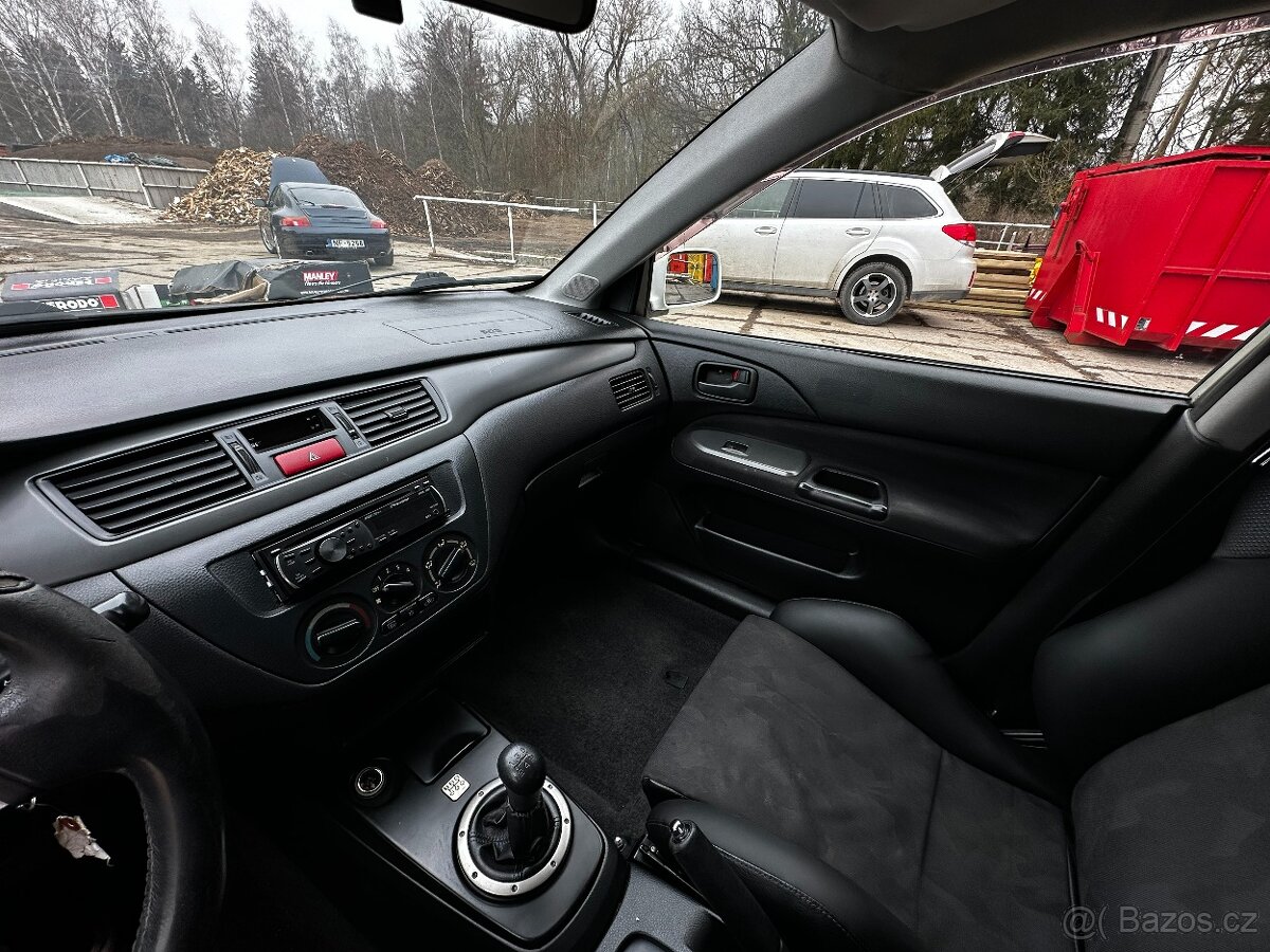 Mitsubishi Lancer EVO 7 2001 JDM LHD pěkné bez koroze, v ČR - 11