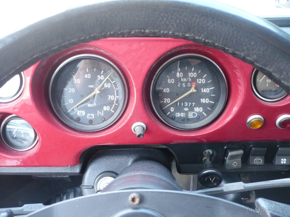 Lada Niva 1.6 4x4 - 11