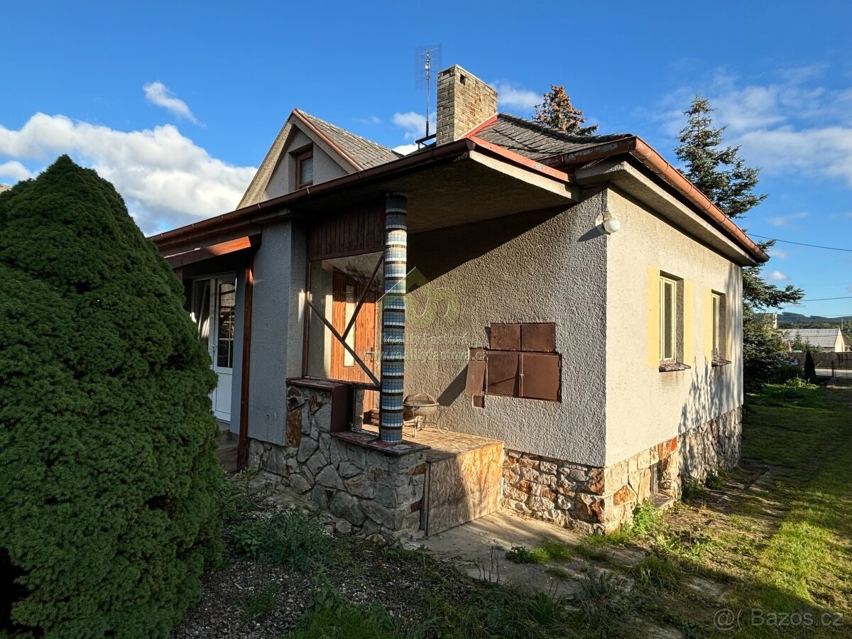 Svojkovice u Rokycan – prodej rod. domku s velkým pozemkem - 11