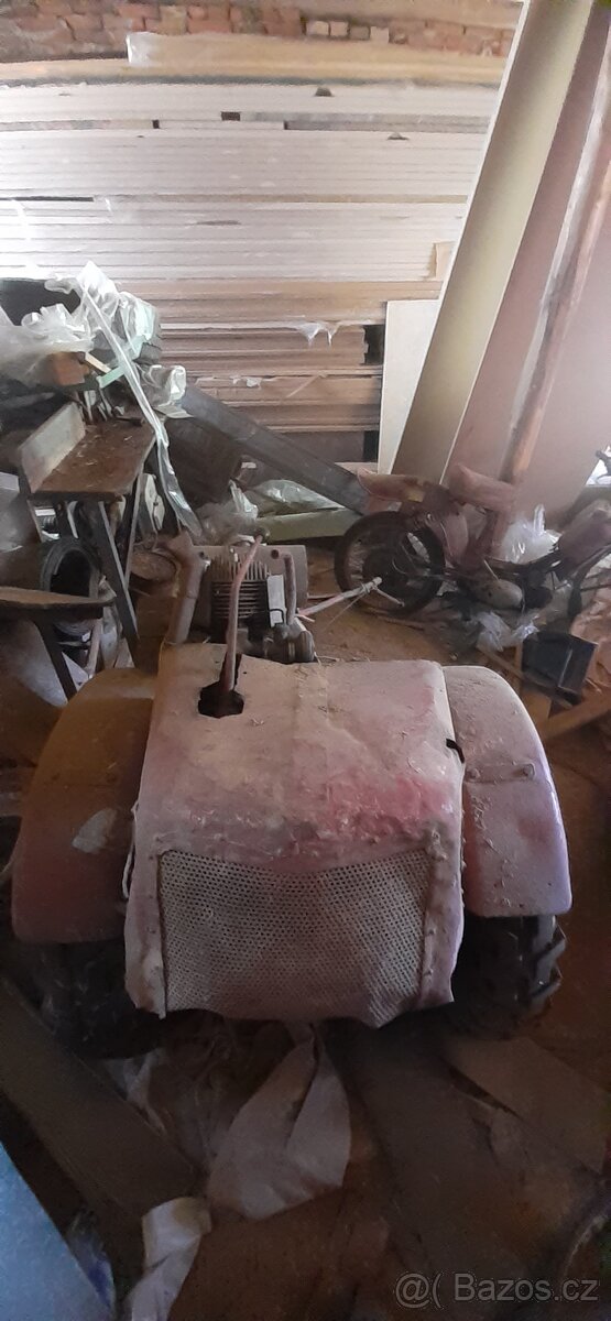 Malotraktor, půdní fréza - 11