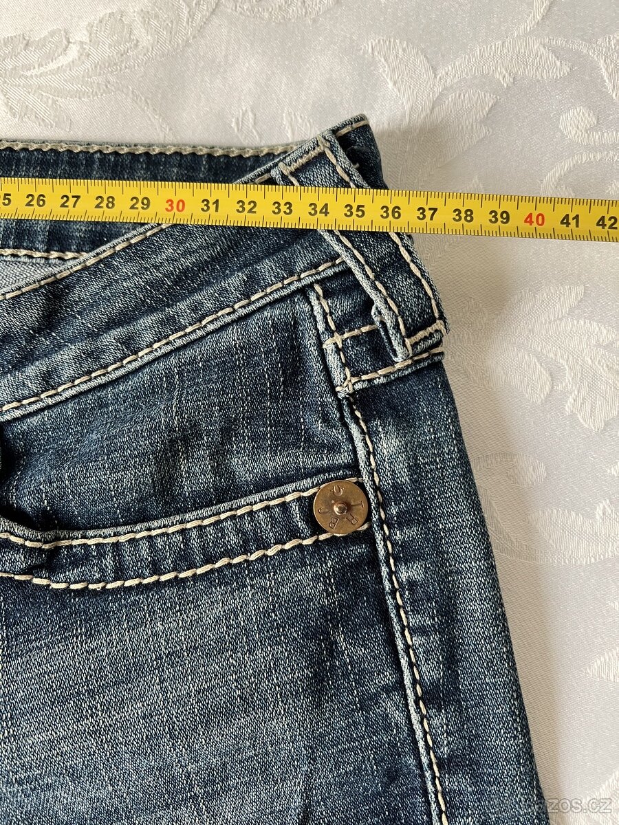 True Religion - dáms. džíny USA, vysoká PC - vel. 28 - 11