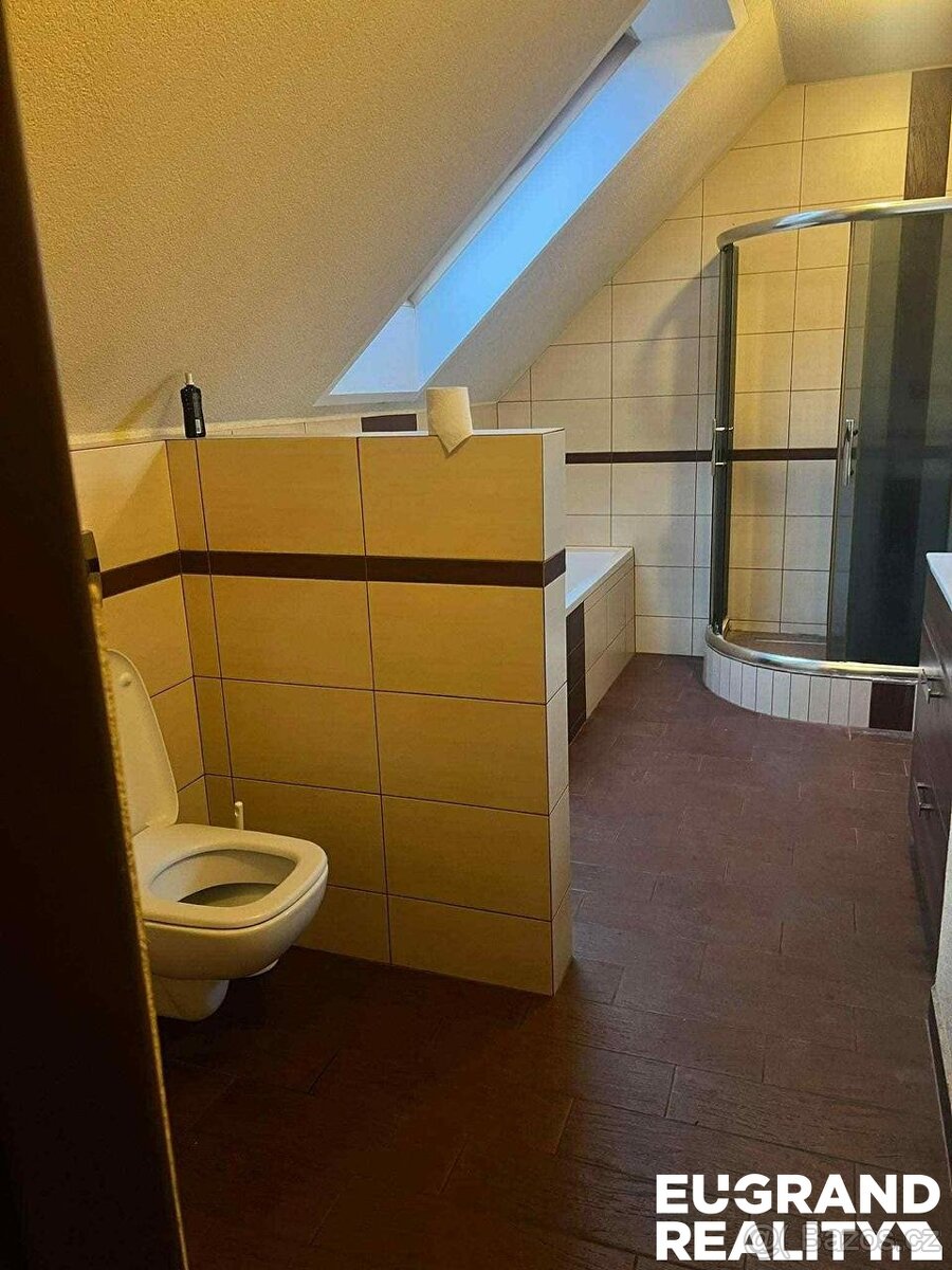 Prodej komerční nemovitosti s bytem – Varnsdorf, ev.č. 05962 - 11