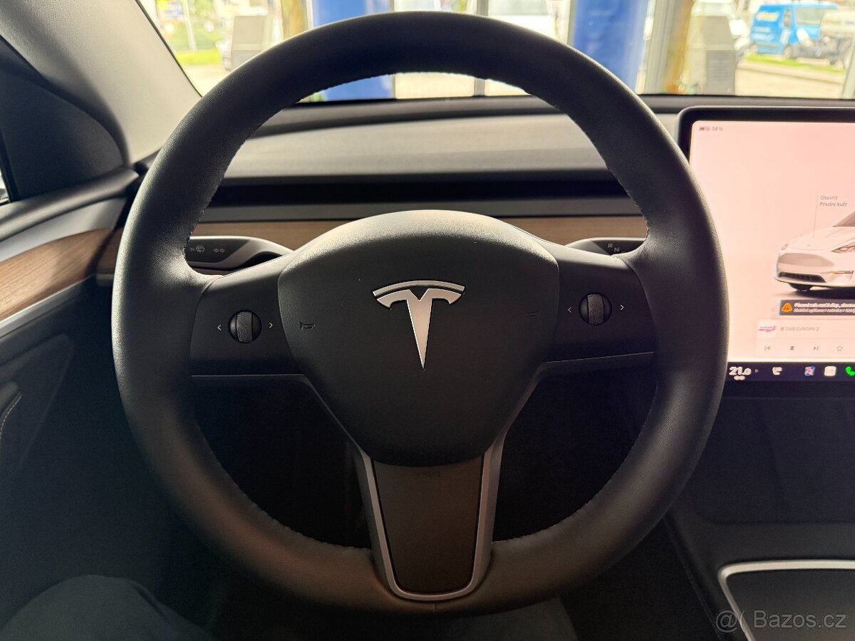 Tesla Model Y LONGRANGE,366kW,AWD,BERLÍN - 11