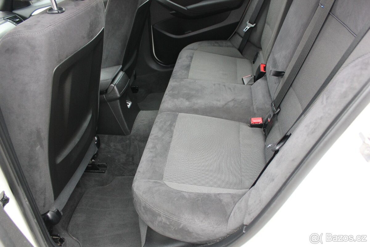 BMW X1 18D, sDrive, M-paket, manuál - 11