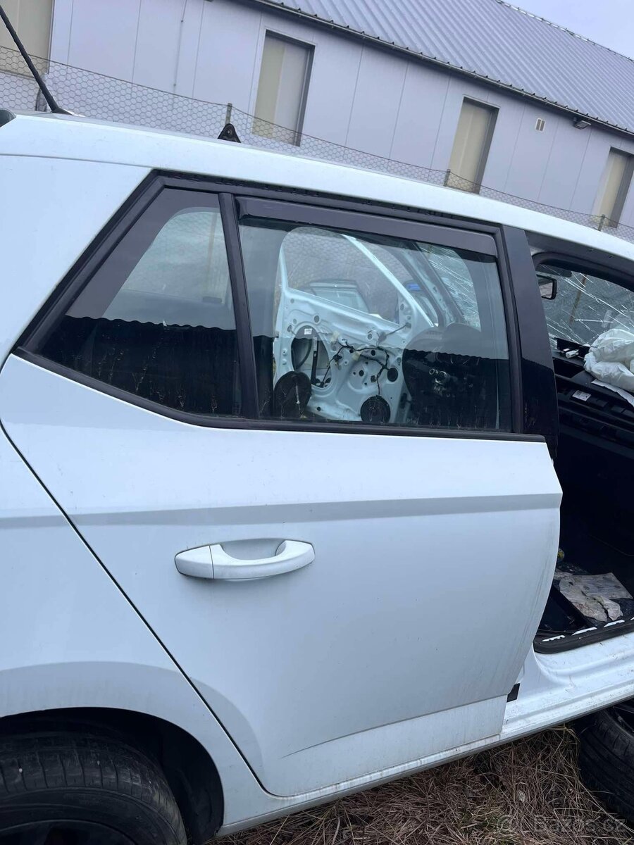 Škoda Fabia 3 na dily - 11