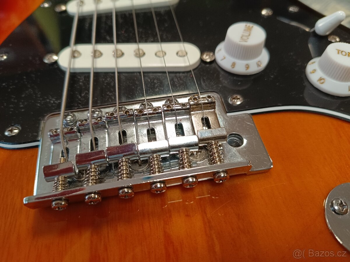 Fender Stratocaster-Mexico - Kyjov - 11