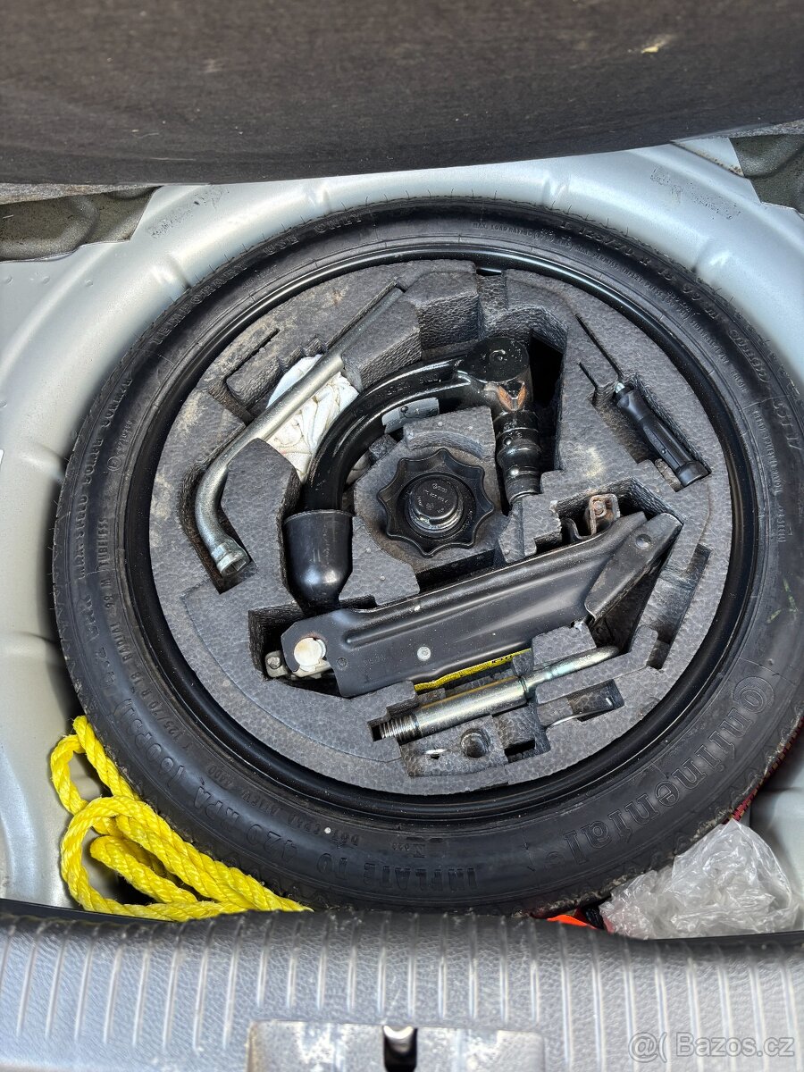 VW Golf VI, 2,0Tdi - 11