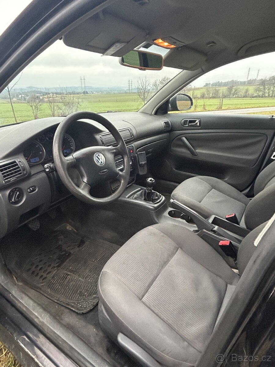 VW PASSAT B5.5 VARIANT 1.9 TDI COMBI - 11