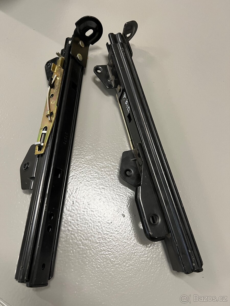 ŠKODA FELICIA: nepoužité díly - 11