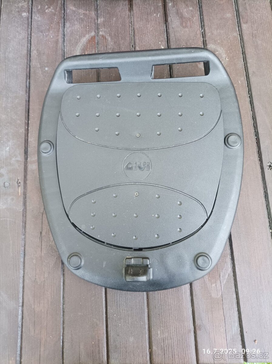 Kufr na motorku + montážní plotna. - 11