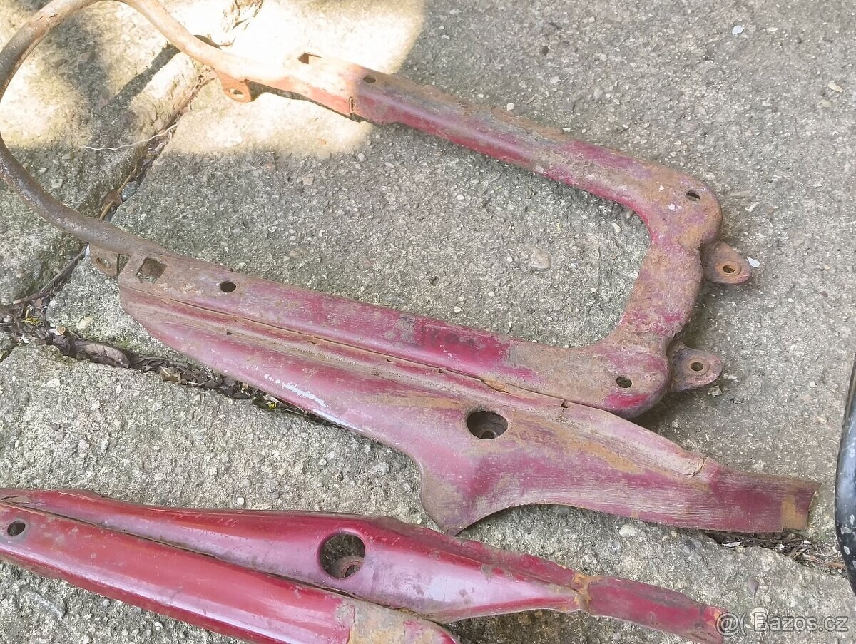 Podsedlový plech rámeček Jawa ČZ 125 175 250 350 353 354 450 - 11