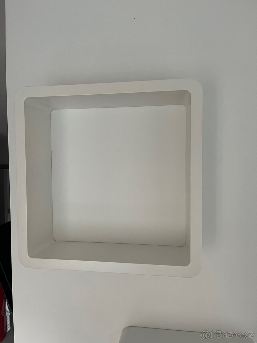 Sada 4 čtvercových polic - 11