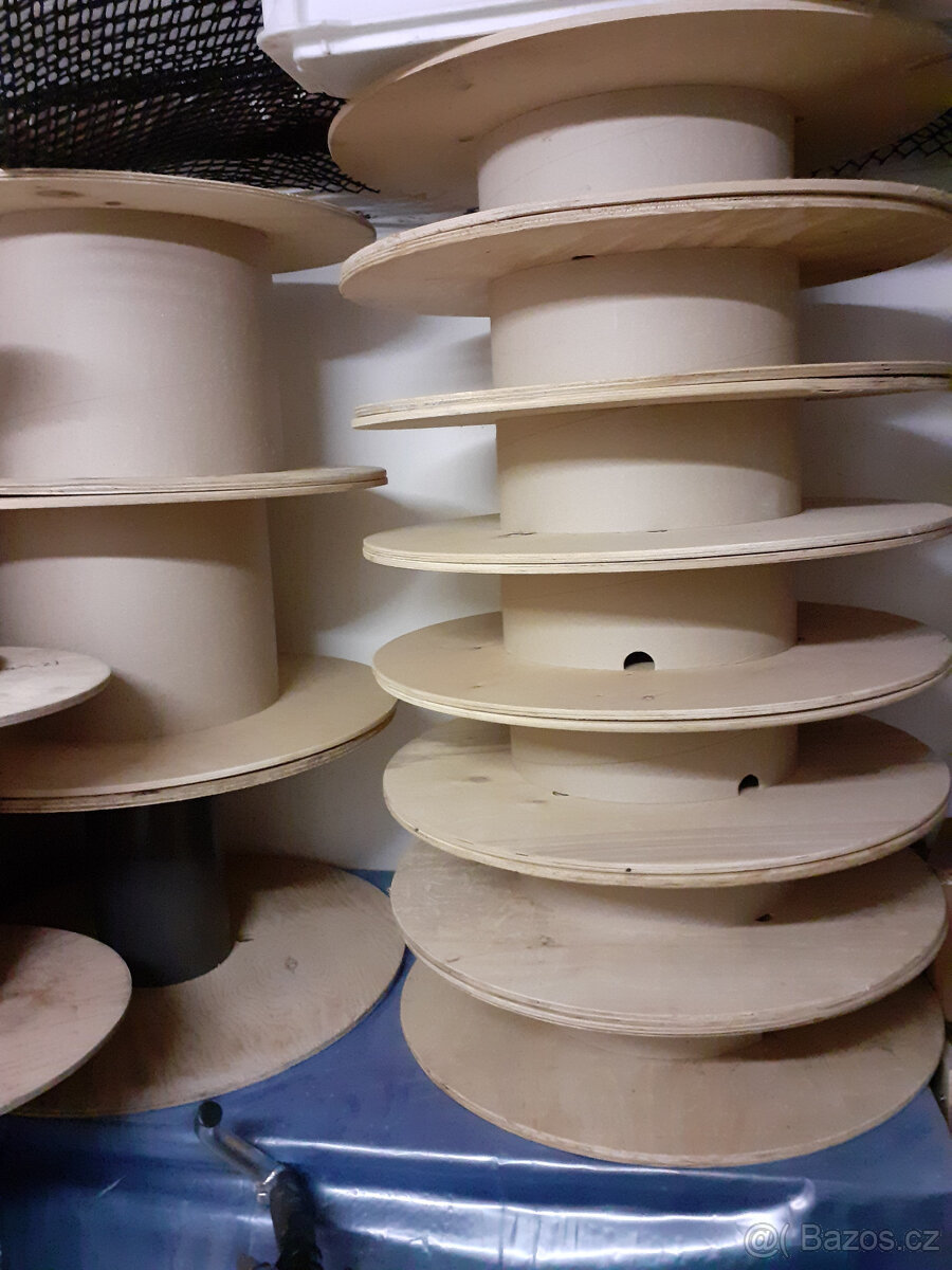 Dřevěné špulky (cívky) - 11