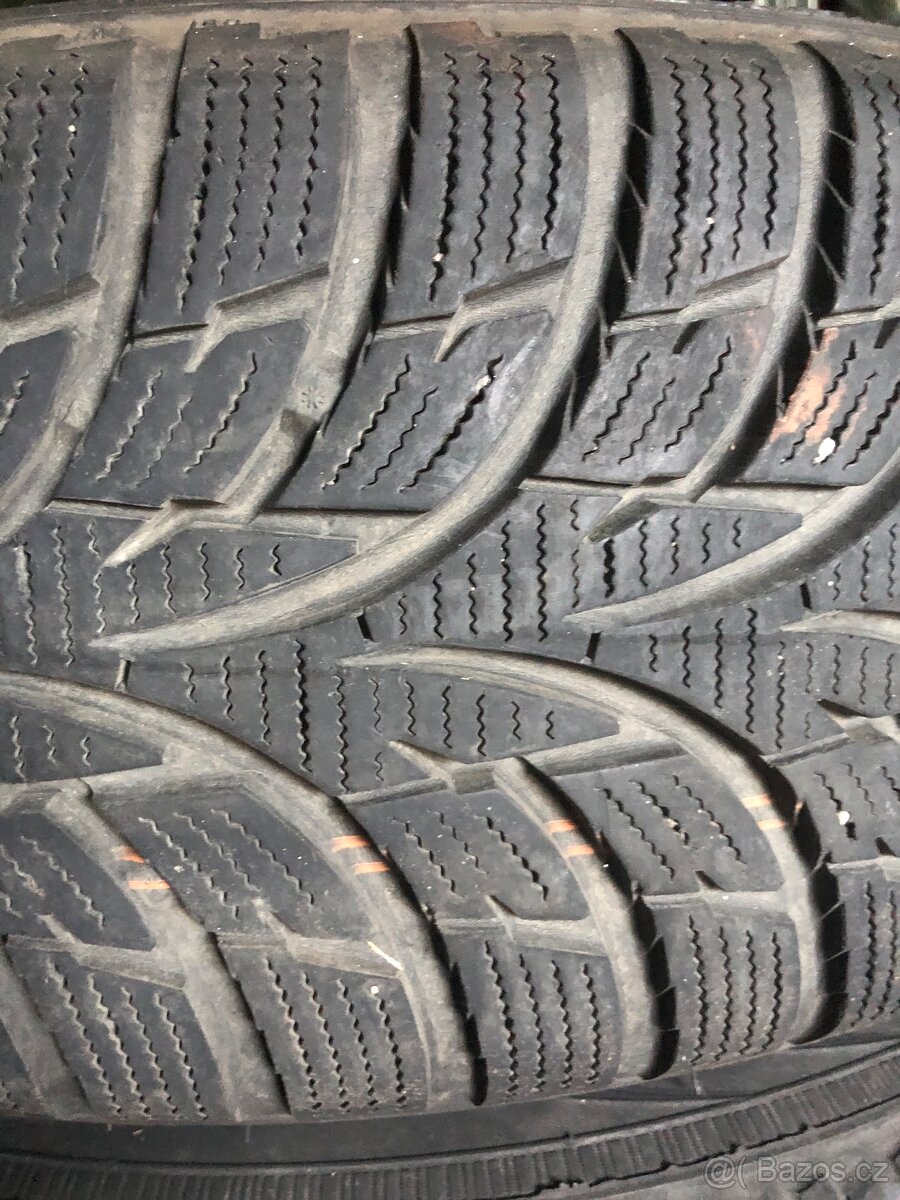 Sada disku a p pneu 185/60R15 rozteč 5x100 - 11